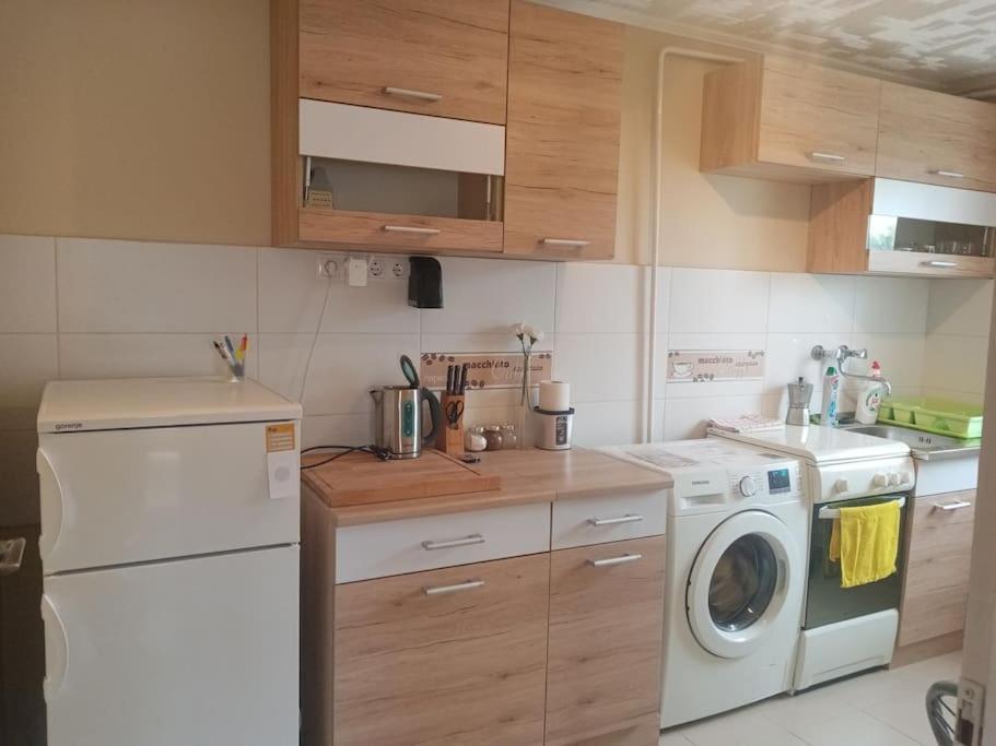 شقة D38 Pestelizabeth Apartman بودابست المظهر الخارجي الصورة